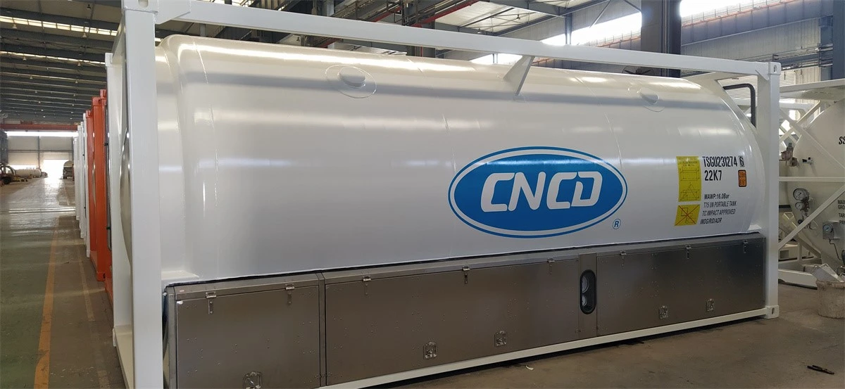 3 3